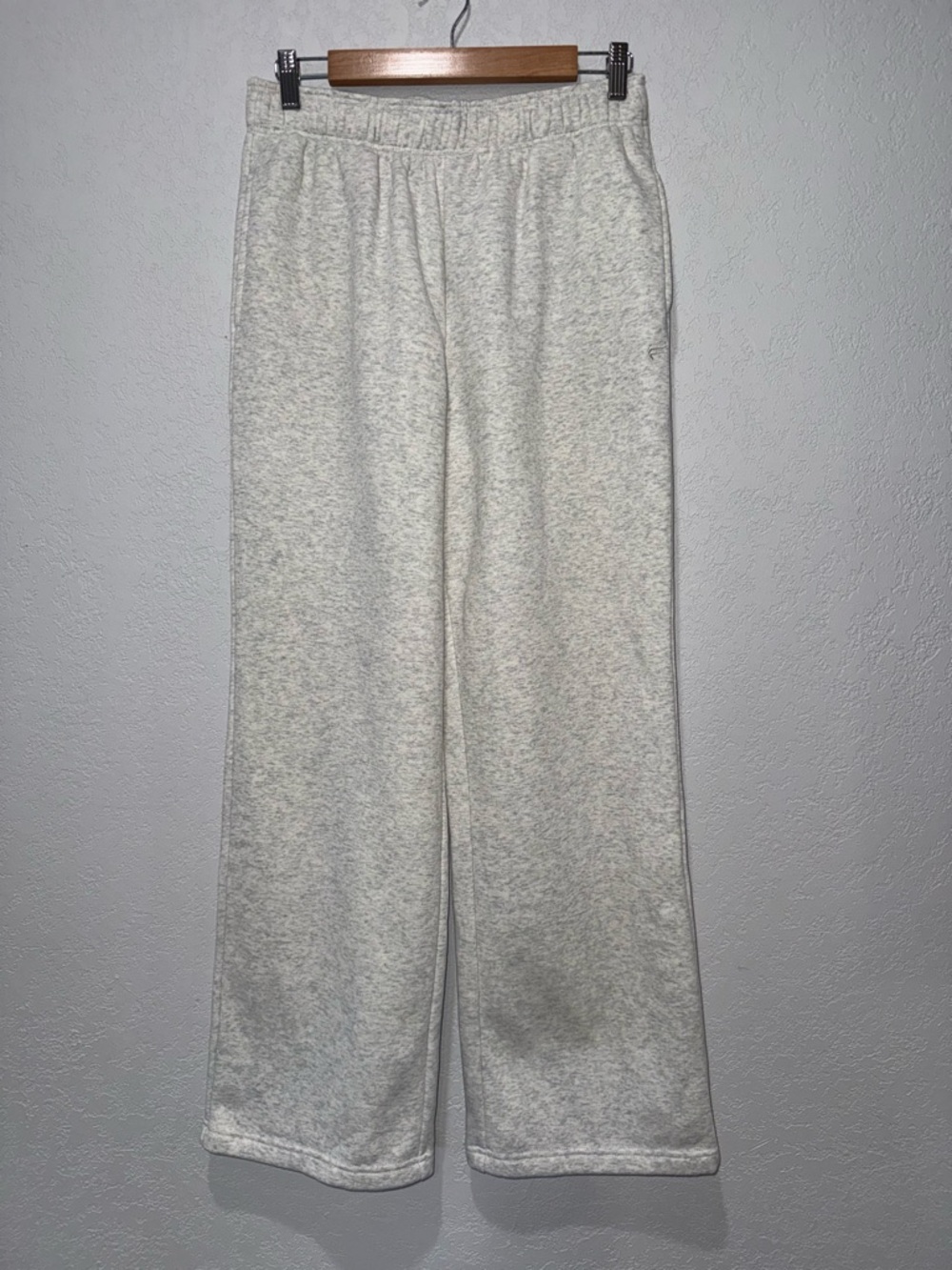 Fabletics - Light Heather Gray Wide Leg Sweatpants